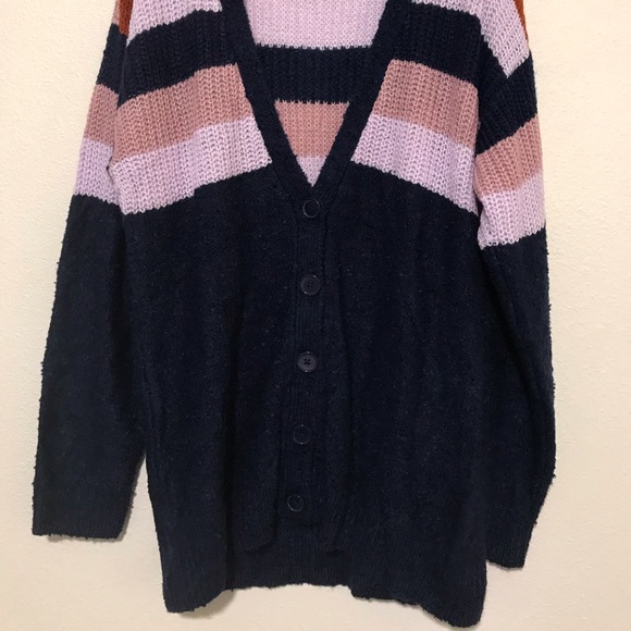 Tunic Buttoned Sweater - Picture 4 of 6